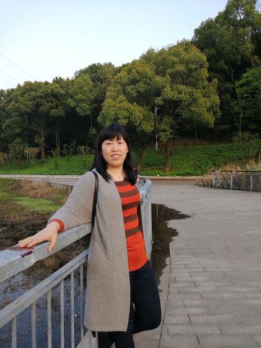 王新利