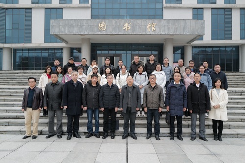 化学工程学院专业建设指导委员会会议合影1