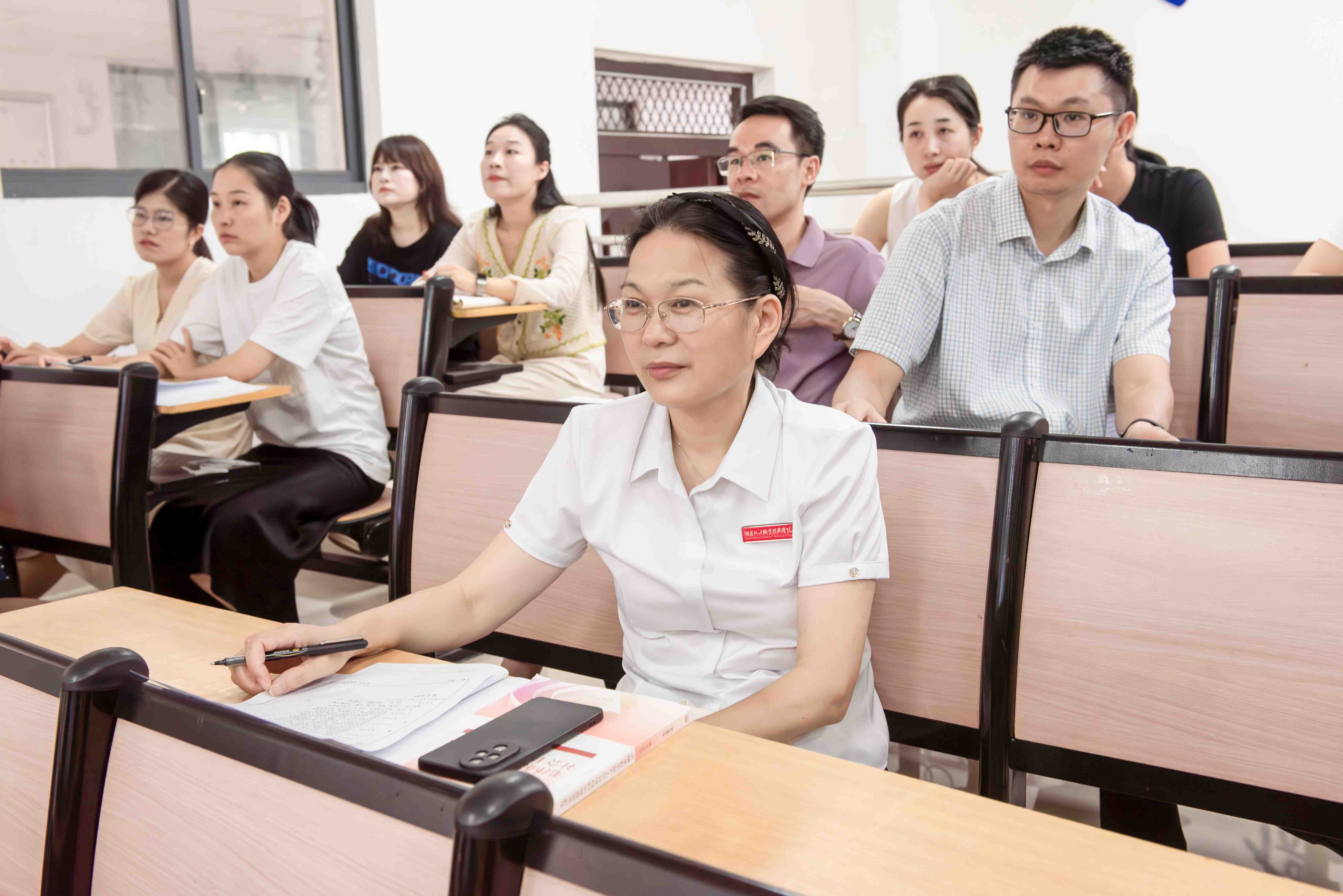 隆校长开学第一课.jpg