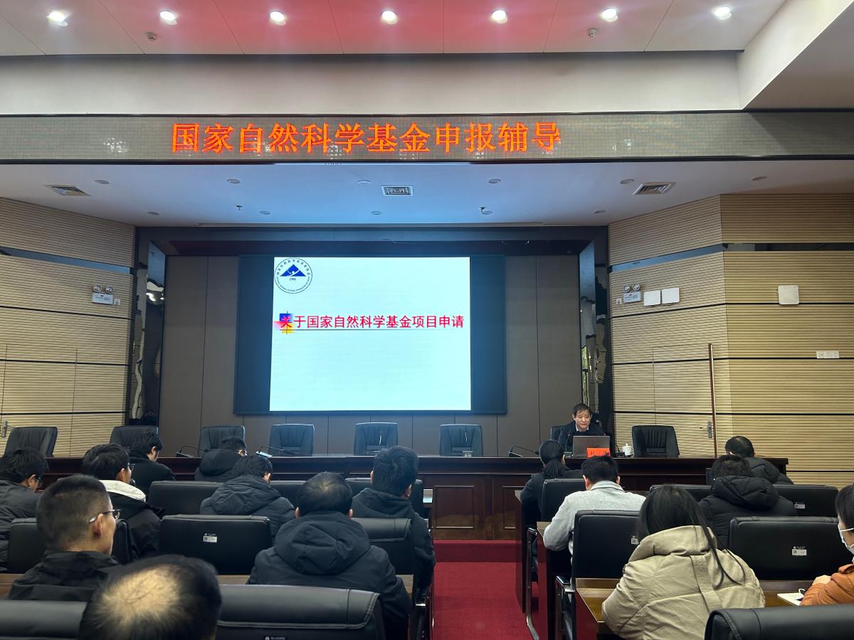 刘涛2.jpg
