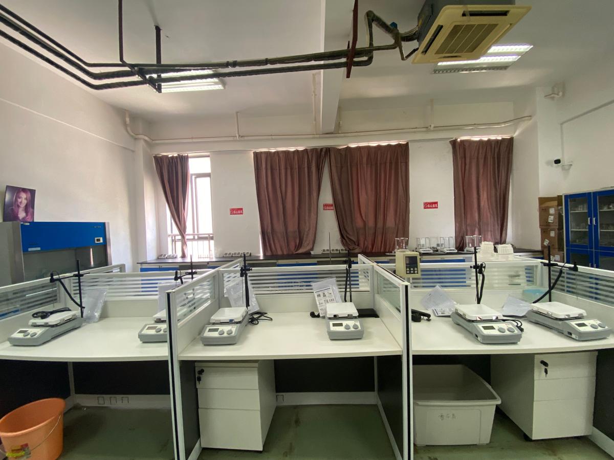 食品微生物检测实训室.JPG