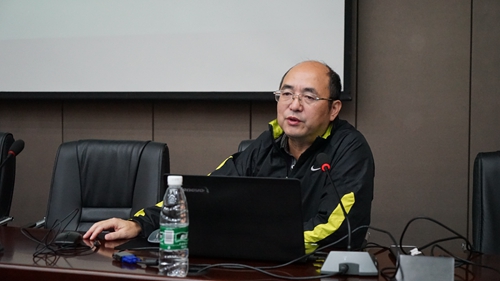 湖南省教育厅原副厅长王键作“学习空间在教育教学改革中的作用和意义”报告1