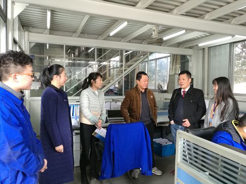 看望顶岗实习的学生_副本