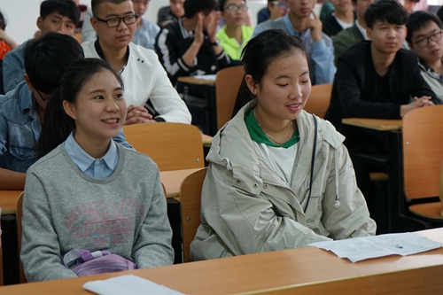 学生1