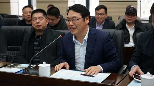 李迎春校友