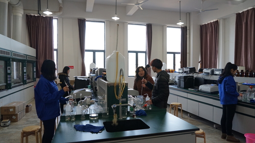 制药与生物工程学院
