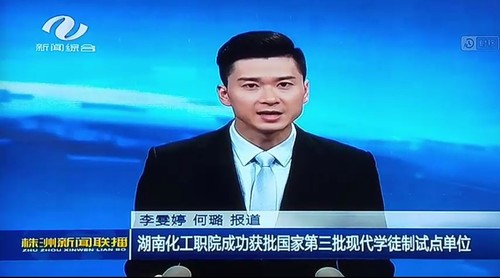 图 1