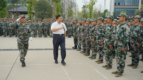 书记阅兵 书记阅兵
