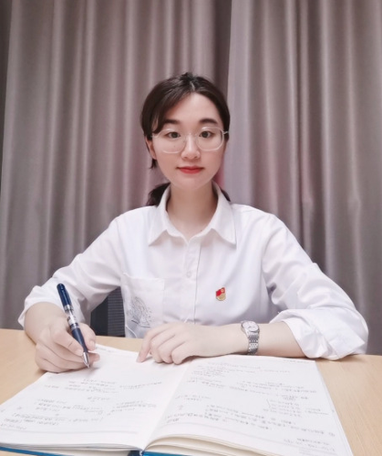 筑梦青春 不负韶华——记湖南省普通高校优秀大学生党员周敏