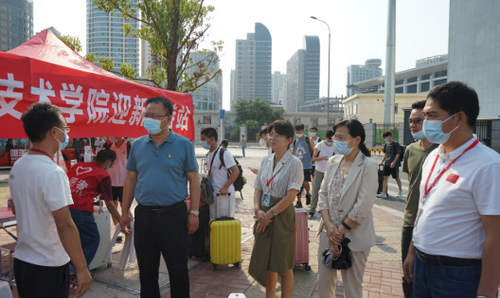 喜迎“新”上人 开启新征程——湖南化工职院2022级迎新工作落下帷幕