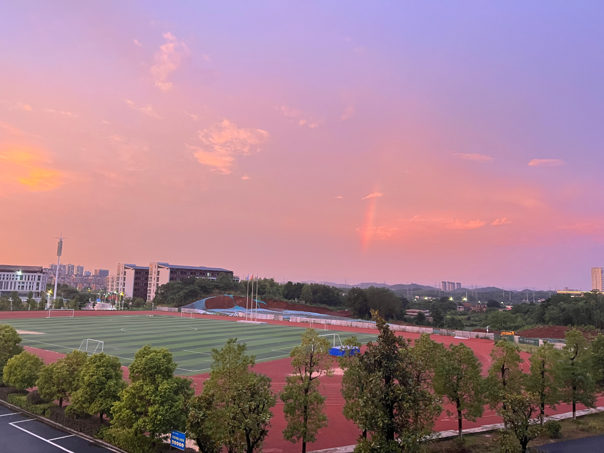 彩虹校园-智能学院尹霞.png