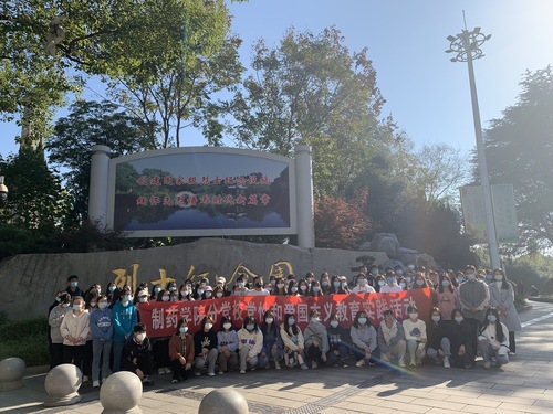第12期分党校学员烈士陵园学习-2